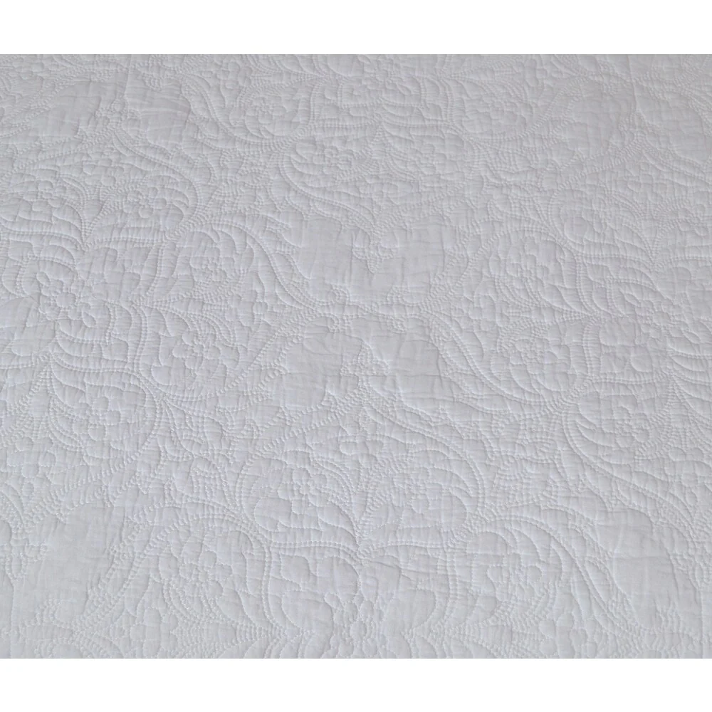 04500460-6436-B775-432E-87BA288F9FC3