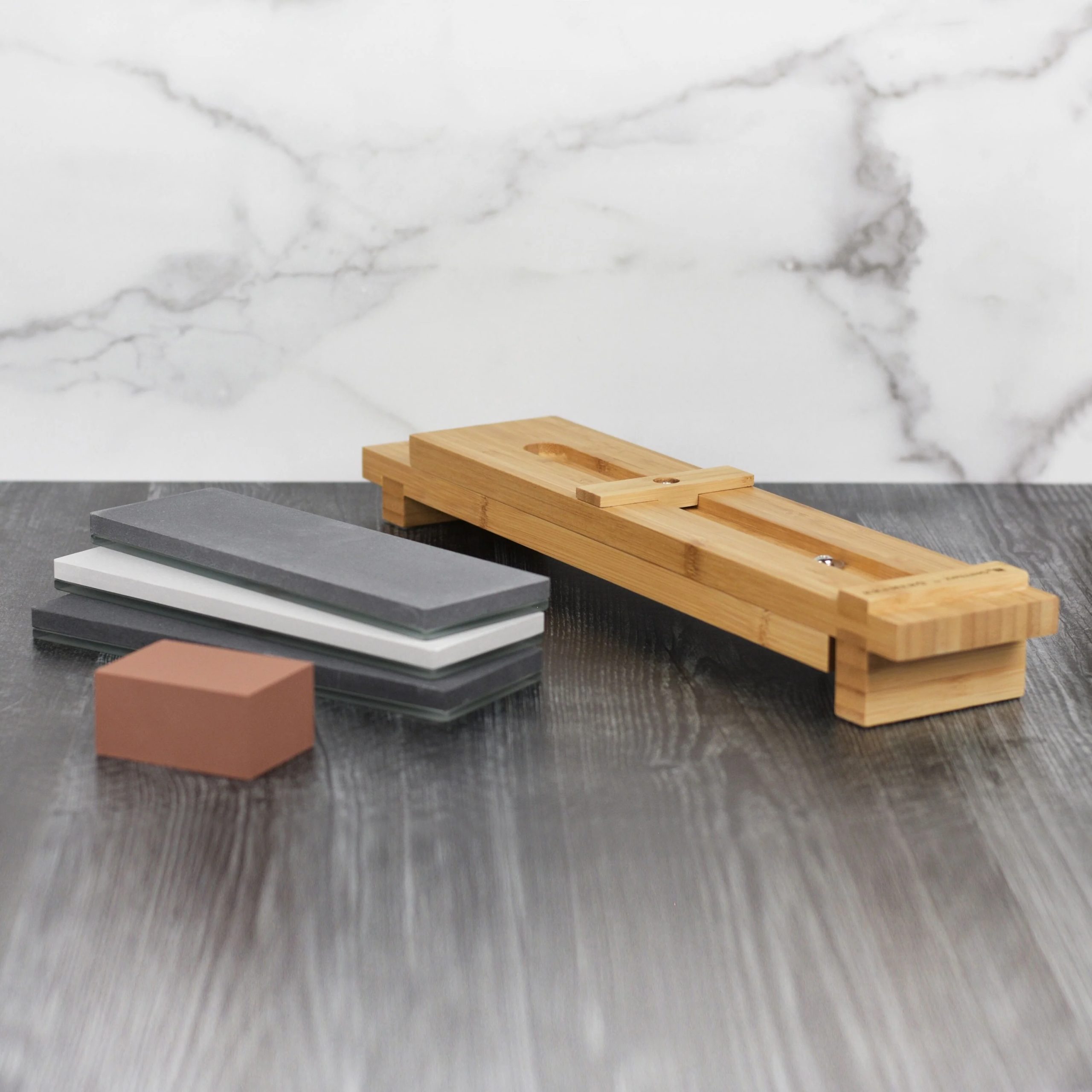 0BC9F6B7-0276-DA37-7E3E-E267654A6B69