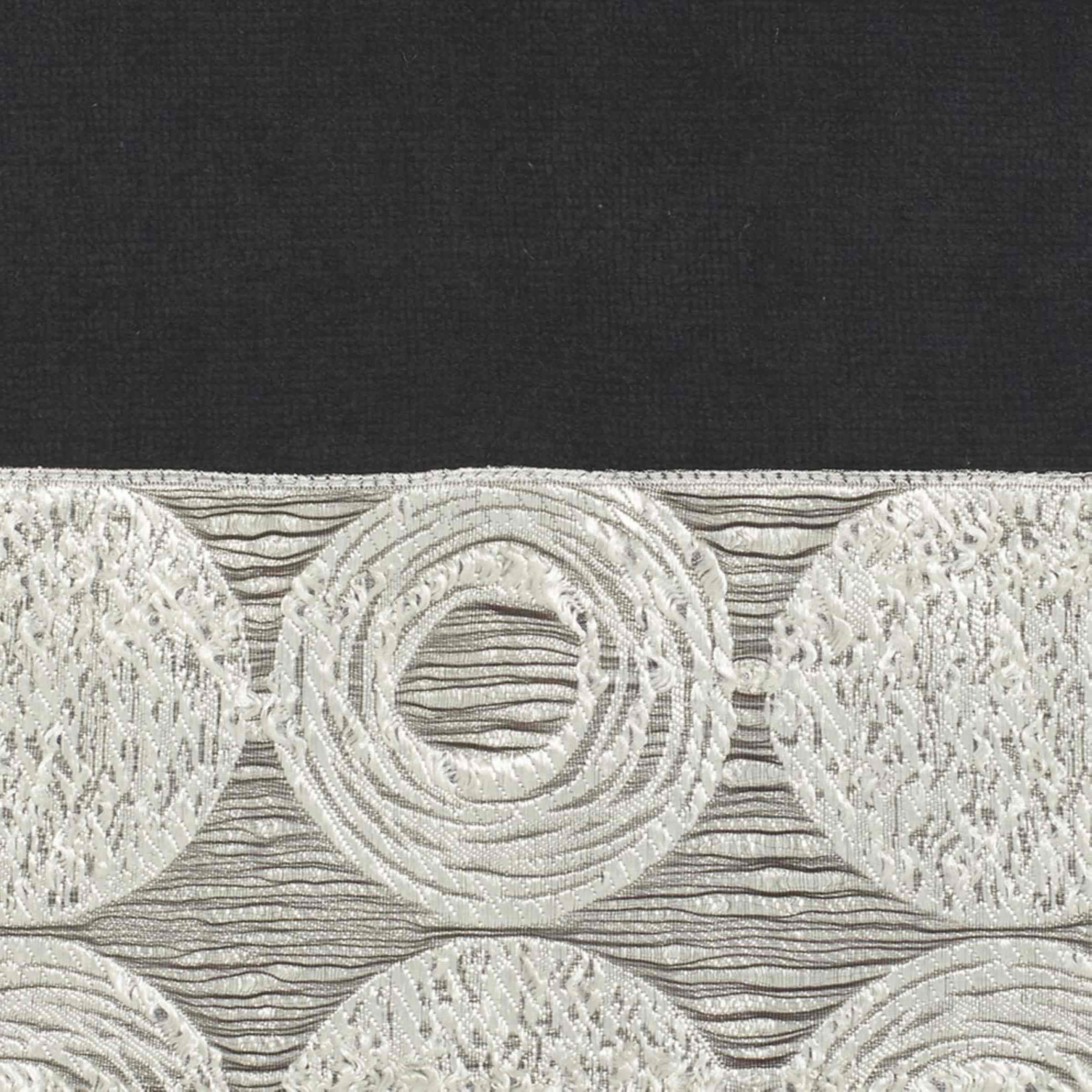 0C0DD9F4-958B-790D-6432-B0AE33BD3CB3