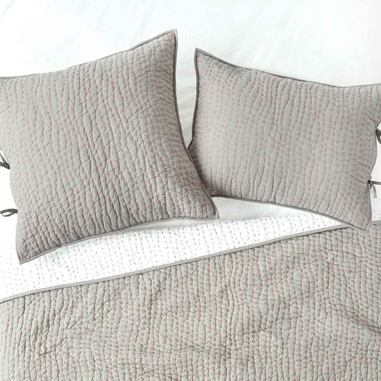 121764BC-988B-98D5-59EA-3C51522FDEB0