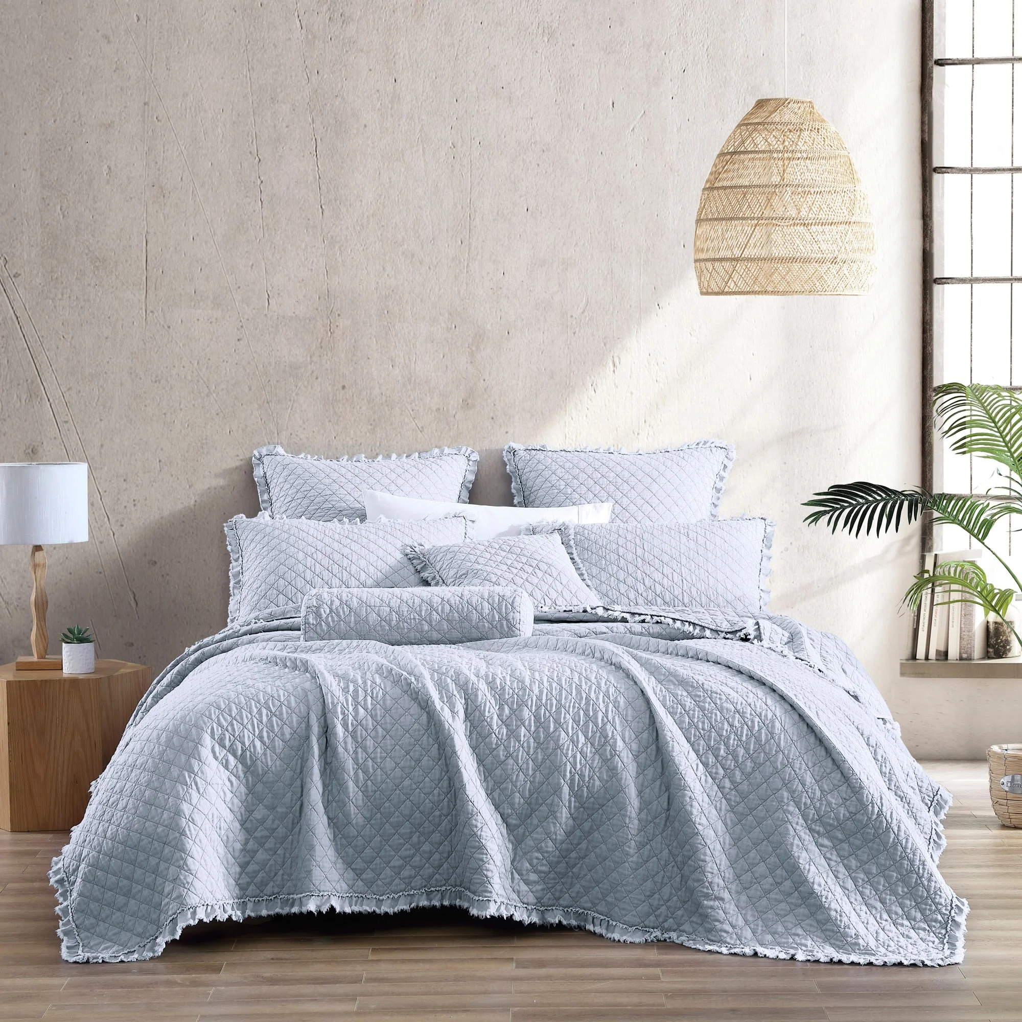 1461D752-89AA-F4FF-7C37-090590C27085