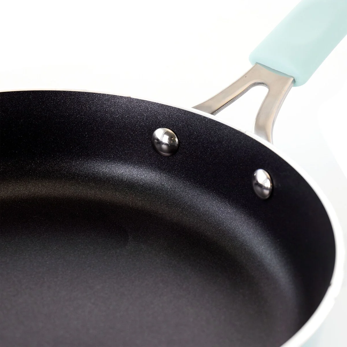 153BF37B-56FD-CF57-C21C-AFC9663D617B