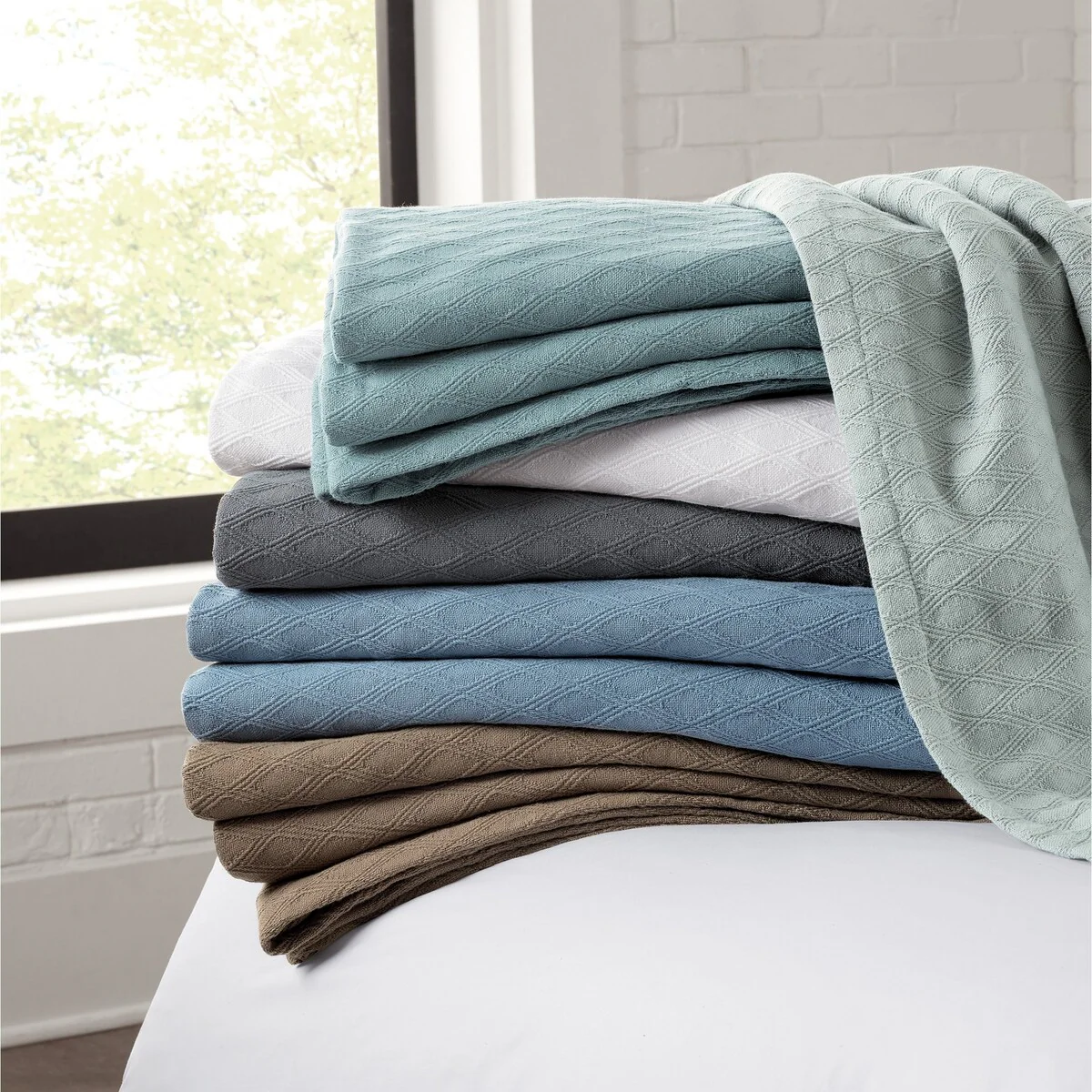Aston & Arden Eucalyptus Tencel and Cotton Thermal Blanket