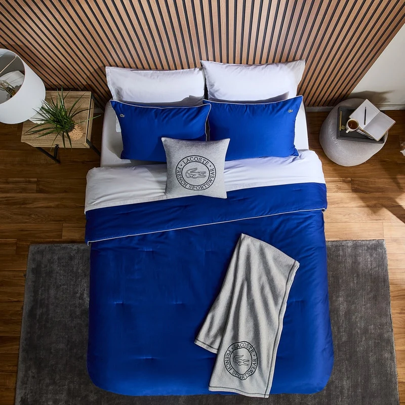 216E8490-3D16-8BD4-50C4-61938E7893E2