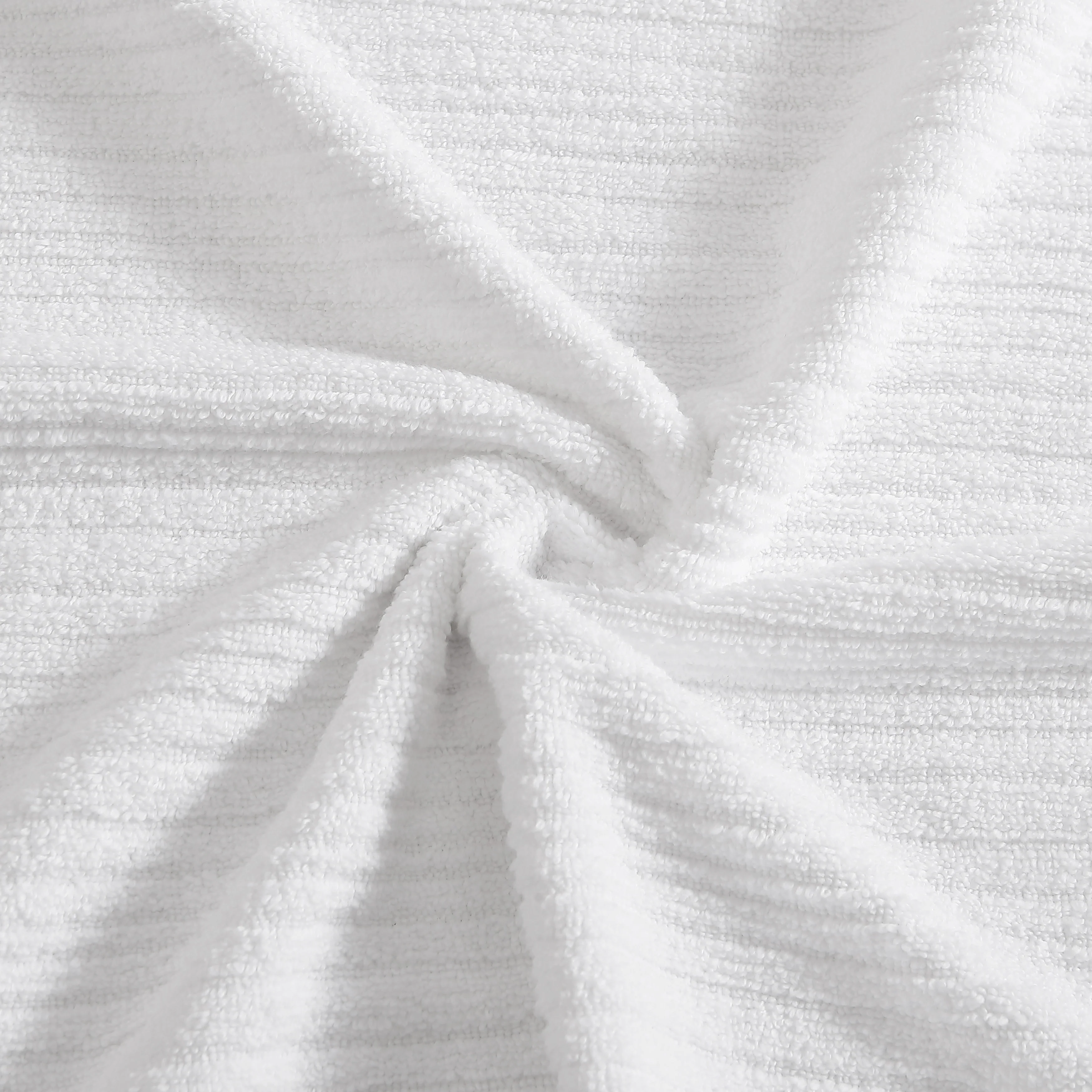 21C53E65-62B4-43C0-3883-CA9D7E6C63D7