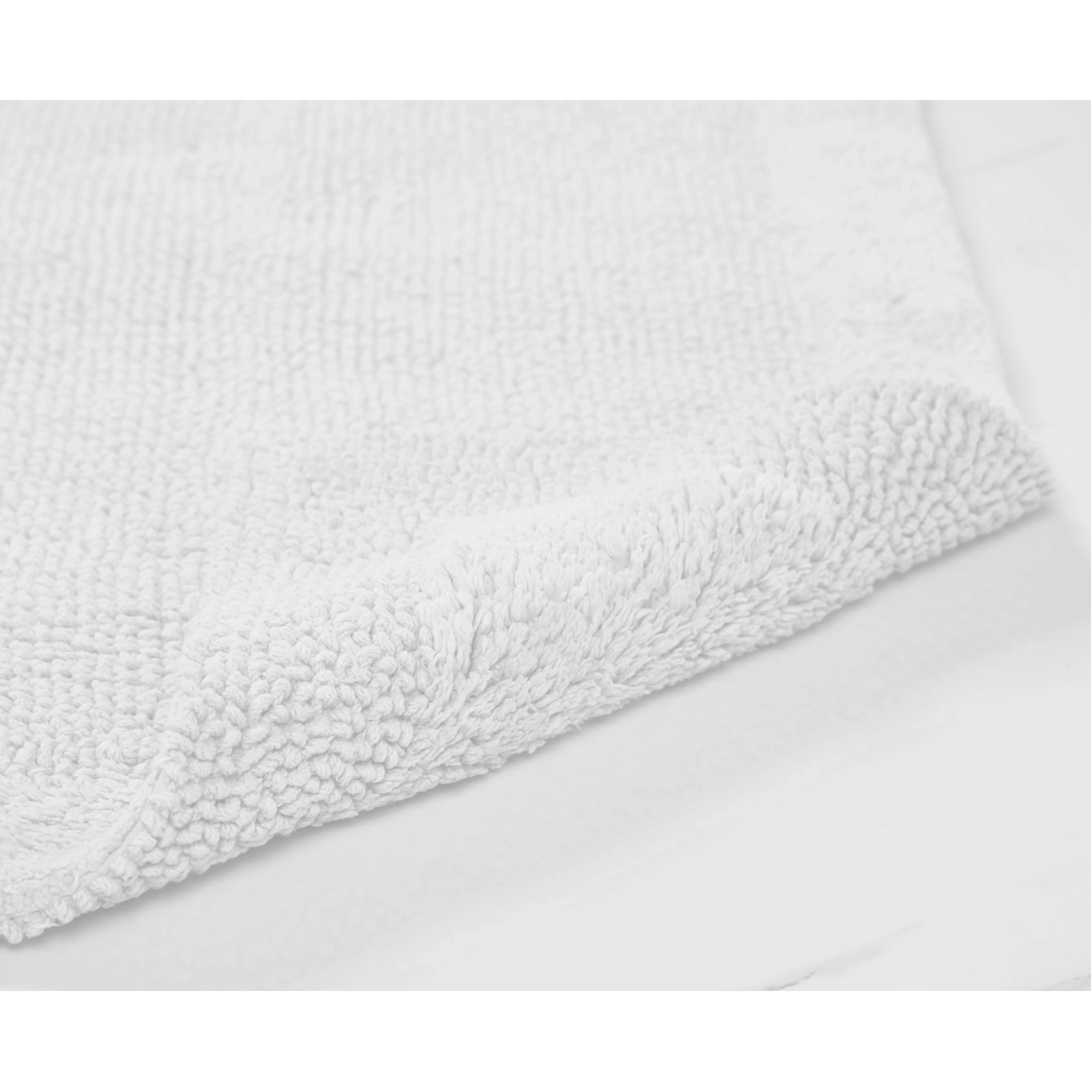 2230D5A7-C631-B669-0830-A061679A8D75