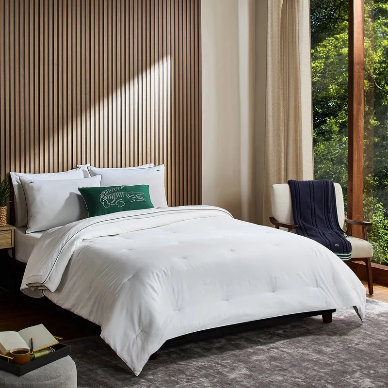 2429B324-C4A0-E9F7-96D9-40A7D5F64D84