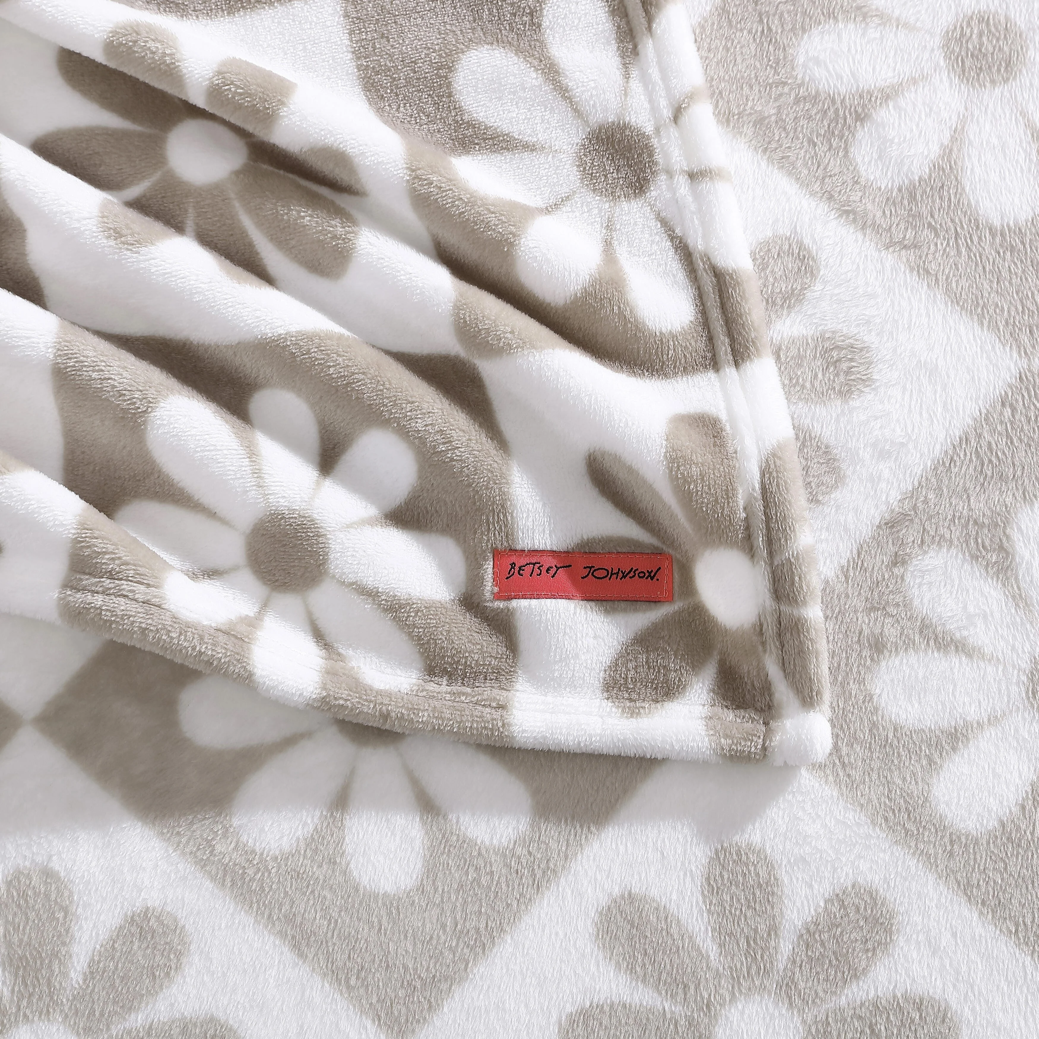 289A3DC7-016B-E4DB-27F9-497F83B35237