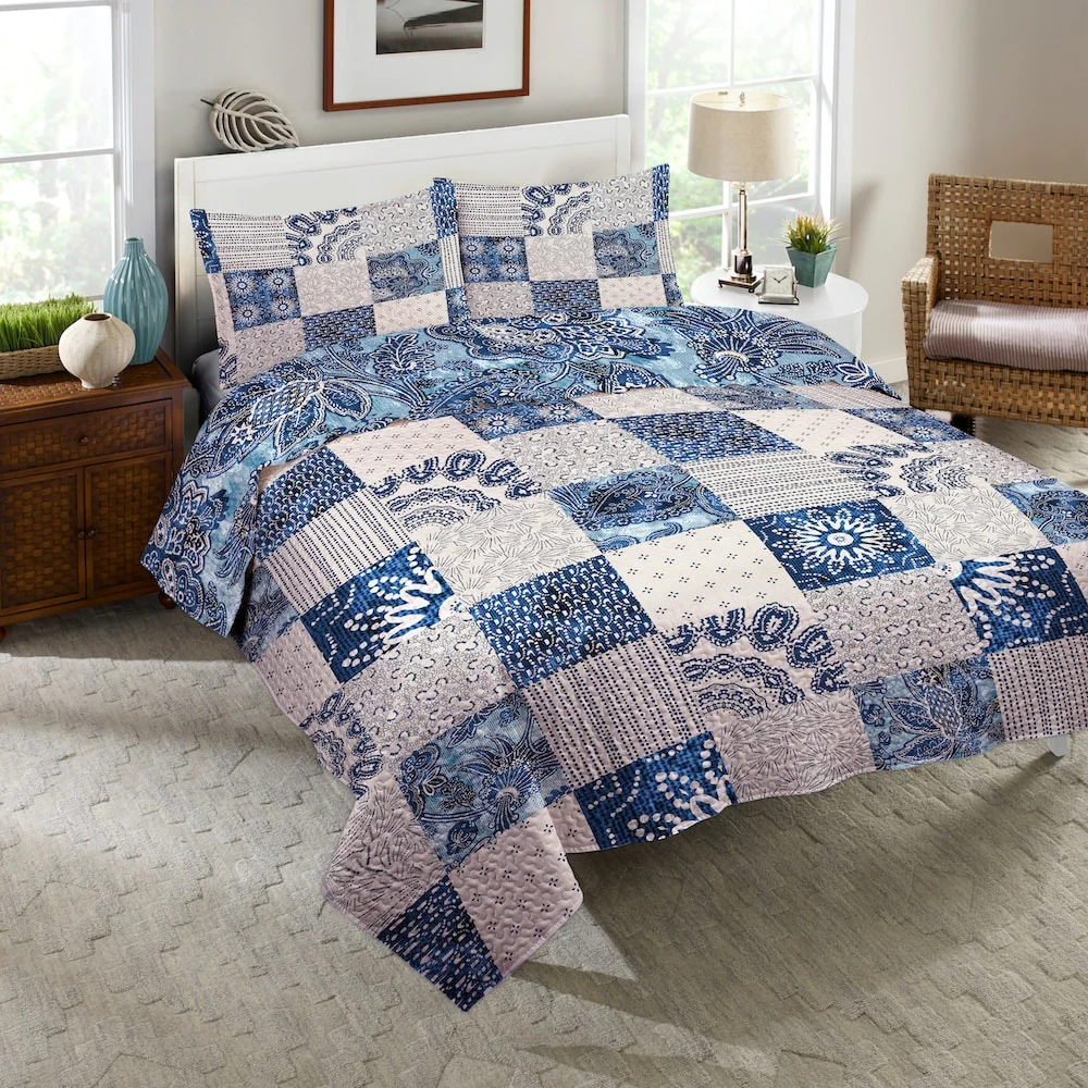 Laural Home kathy ireland® Small Business Network Member Dream Patch Quilt Set