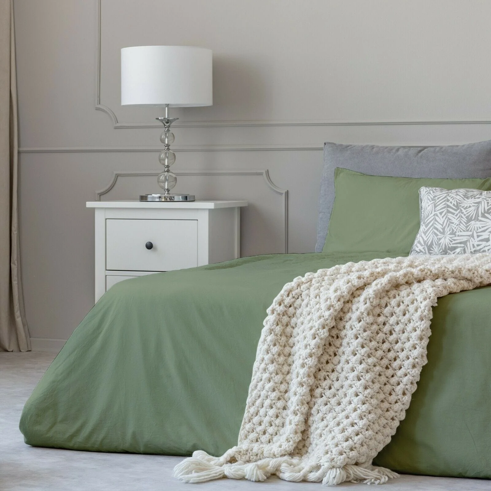 30FDE341-B104-C696-4661-014F10CBE460