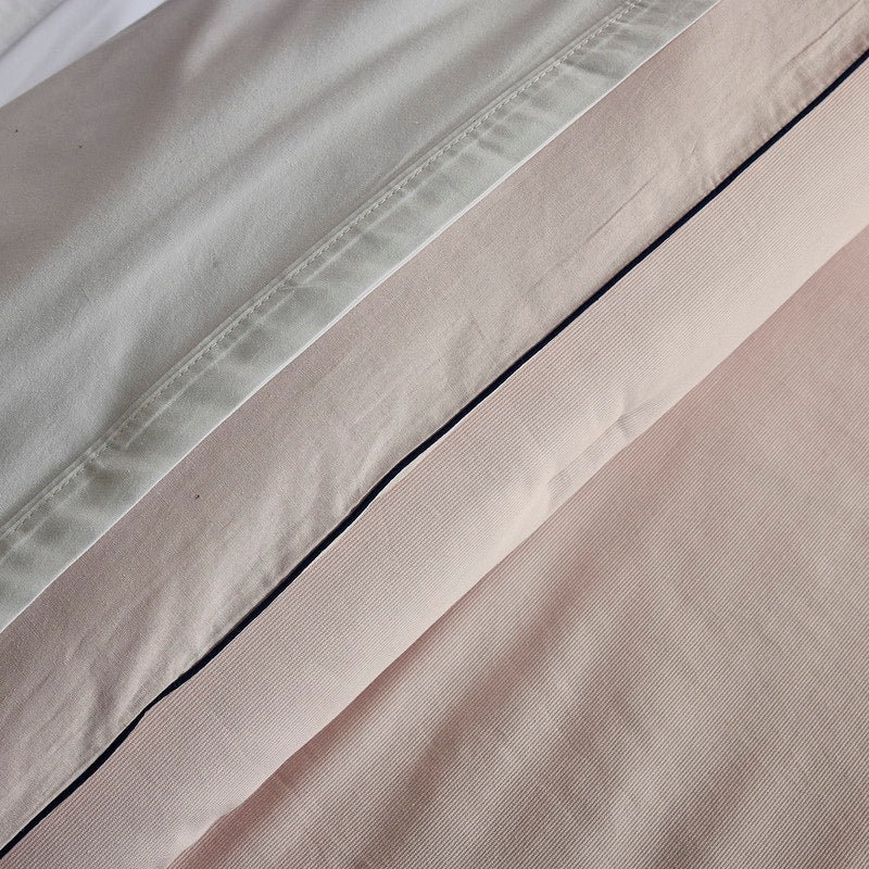 36922944-5697-90BC-09E2-9D2215C0DDE7