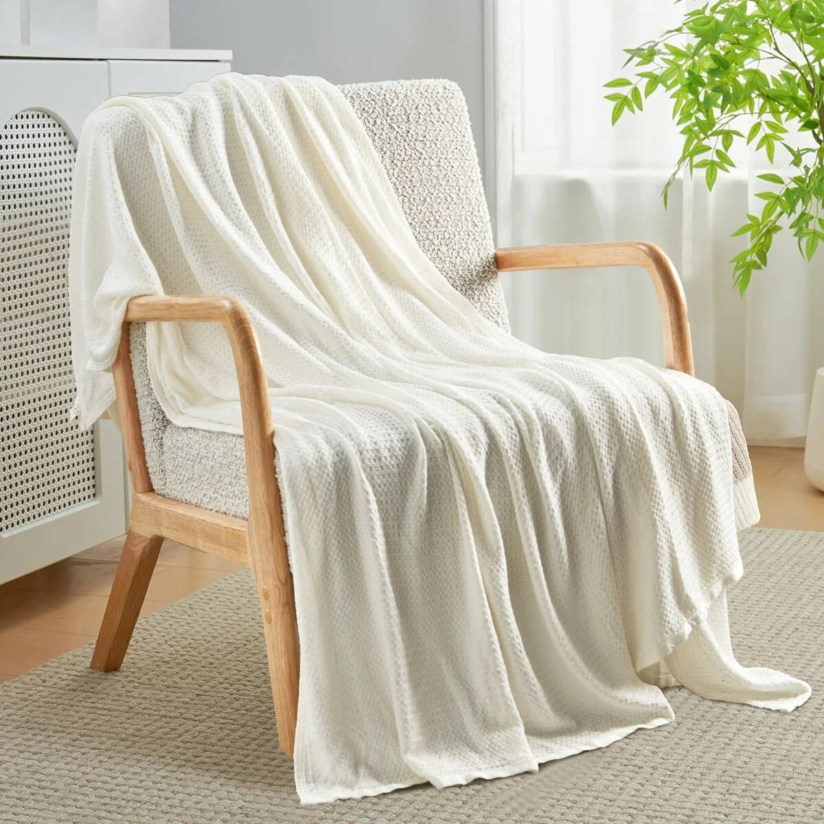 Lightweight Breathable Waffle Weave Knit Throw Blanket, Soft Cozy Woven Blanket Perfect for All Season