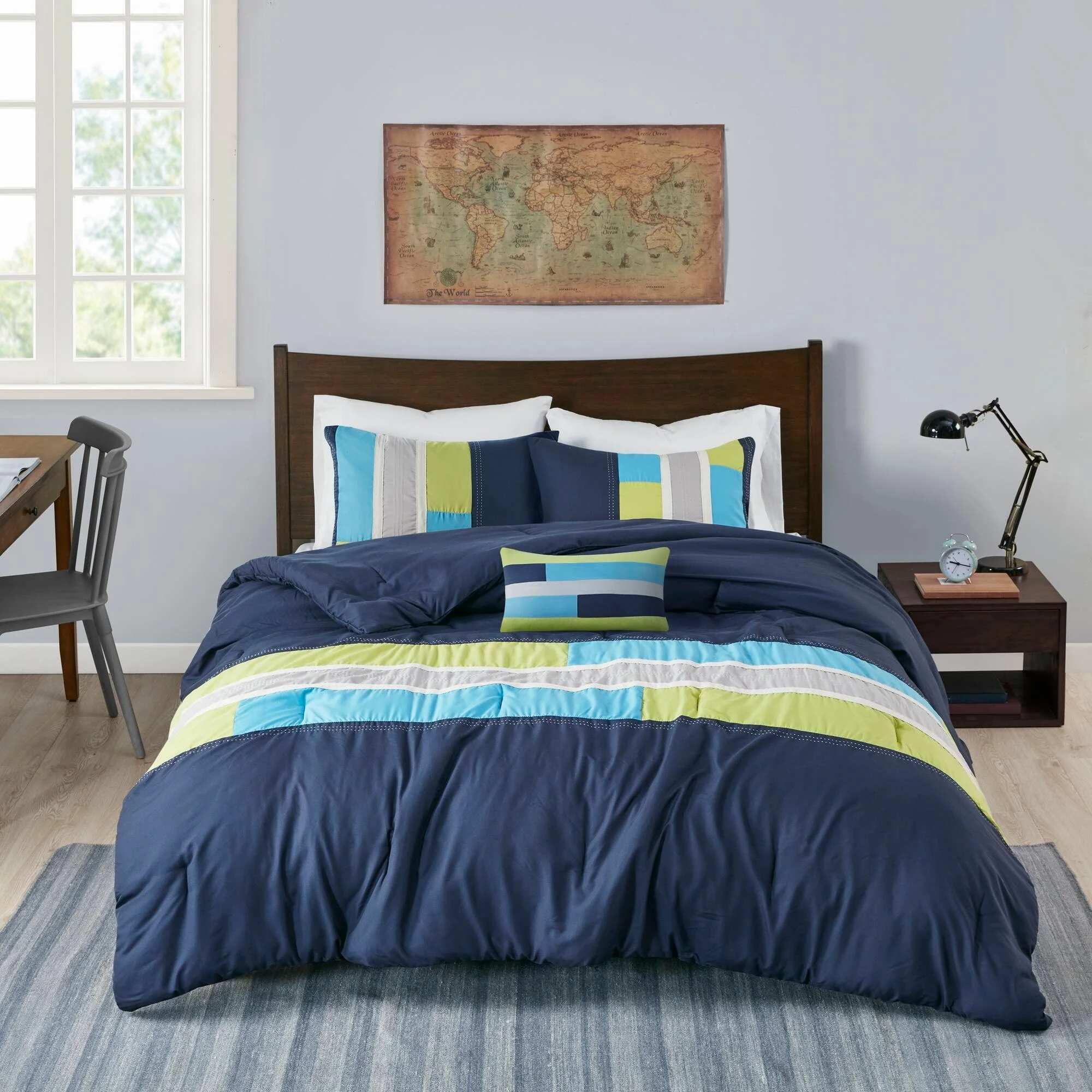 Intelligent Design Switch Casual Stripe Comforter Set