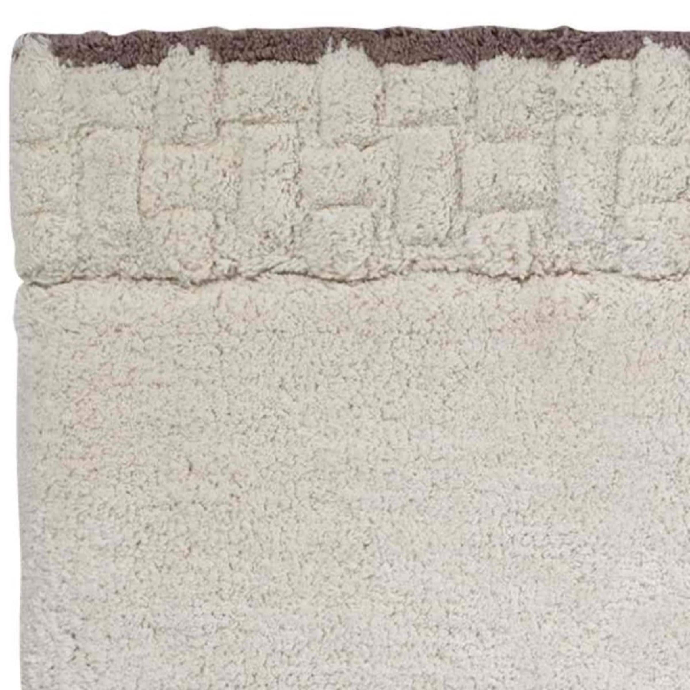 3AB4B4D2-032C-3FD1-CDD8-6915C2389F18