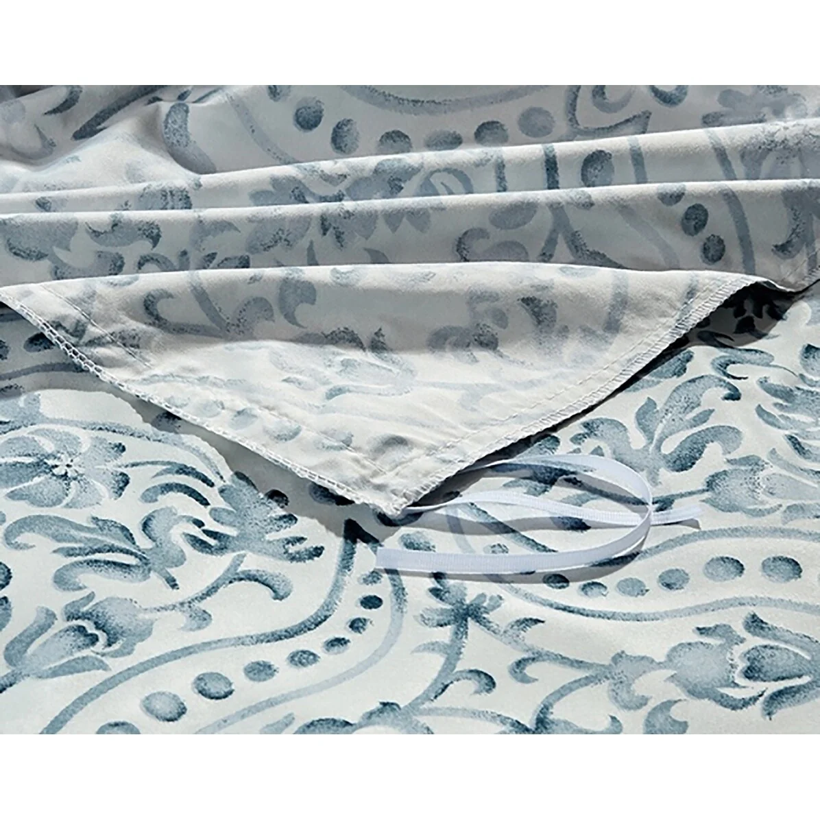 3D118525-EE39-B63D-8B65-3C082BE76592