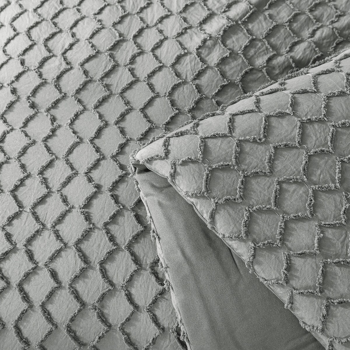 41226101-883D-88F1-72B4-9029CB2DD99C