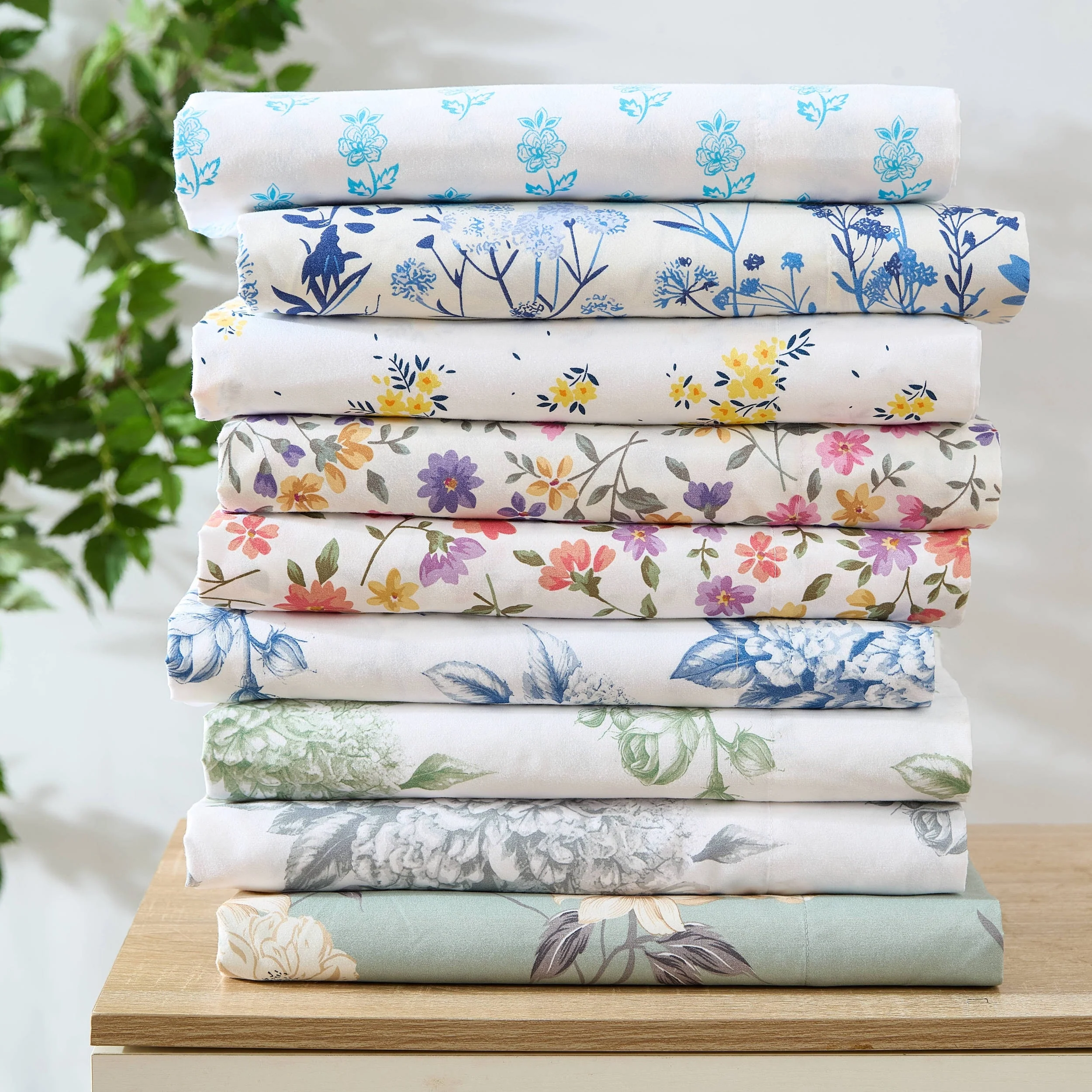 HLC.ME Floral Bed Sheets - Multi-Piece Bed Sheet Set - Wrinkle Resistant & Ultra Soft - Fits Mattresses up to 15 Inches Deep