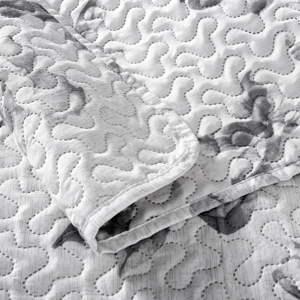 47904475-79B8-5504-E18C-91D0D101A1BA