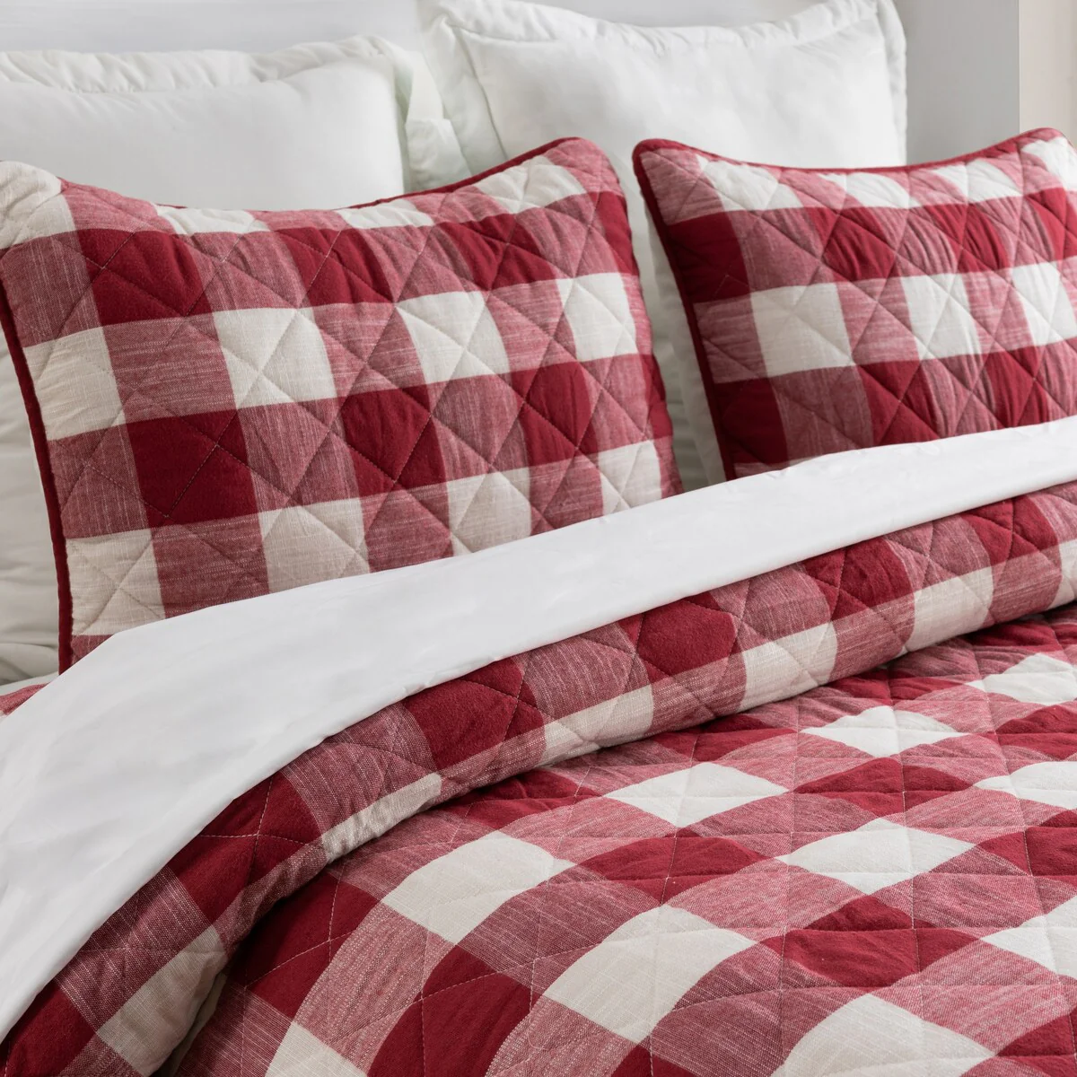 56FA5E4D-E815-284A-4049-B2B9642D0B08