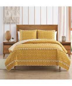 DESIGN STUDIO Pasadena Medallion Soft Reversible Microfiber Quilt Set