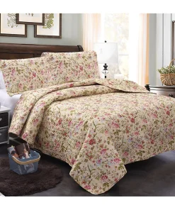3 Piece Retro Printed Reversible Quilt Set