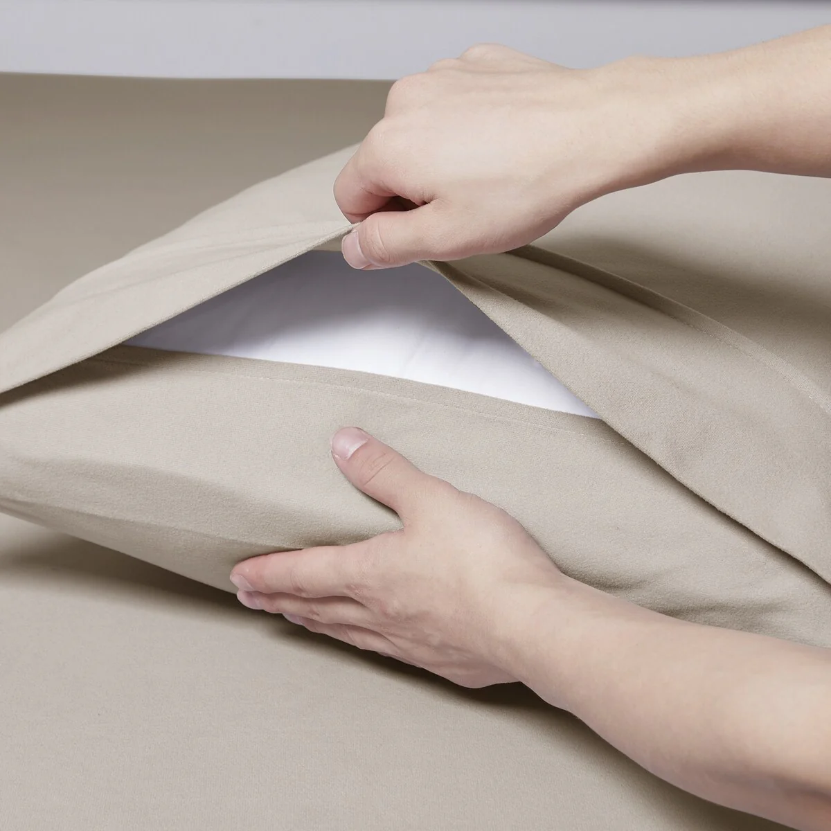 5CDE9594-0791-6AD7-76AA-85AE14750B49