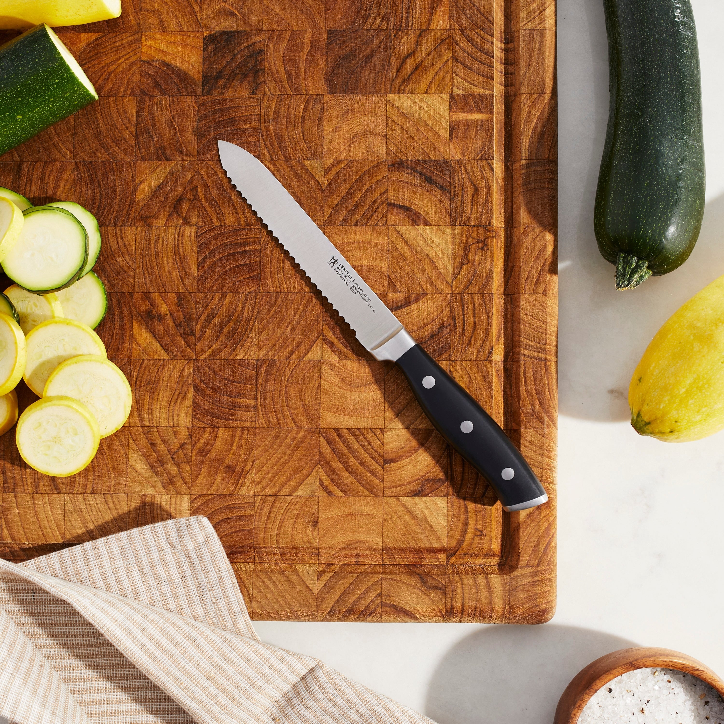 5E4525BC-3236-2262-8F82-12548A4CDCBE