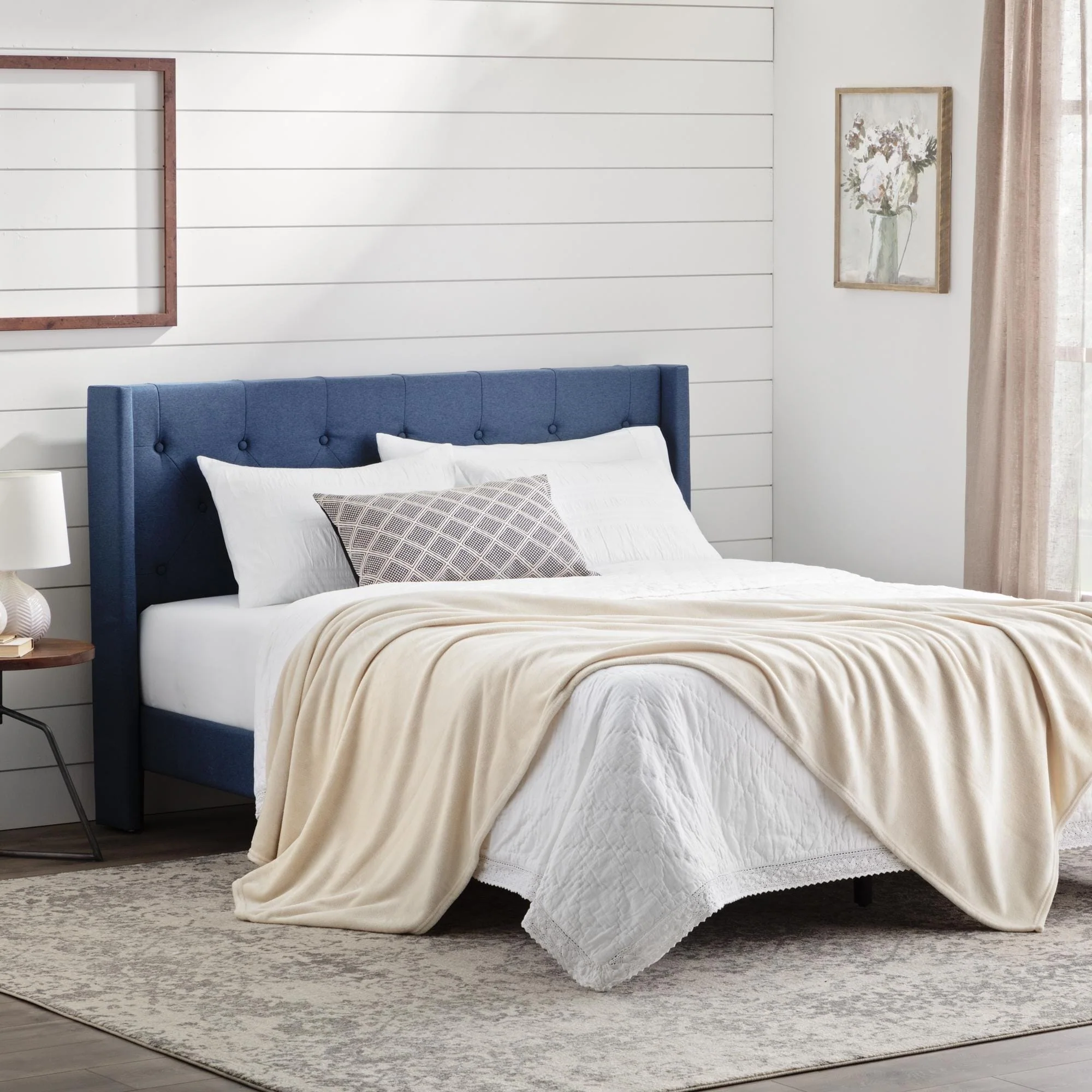 5E597678-7EED-460B-6B1C-AEF8266ABDA7