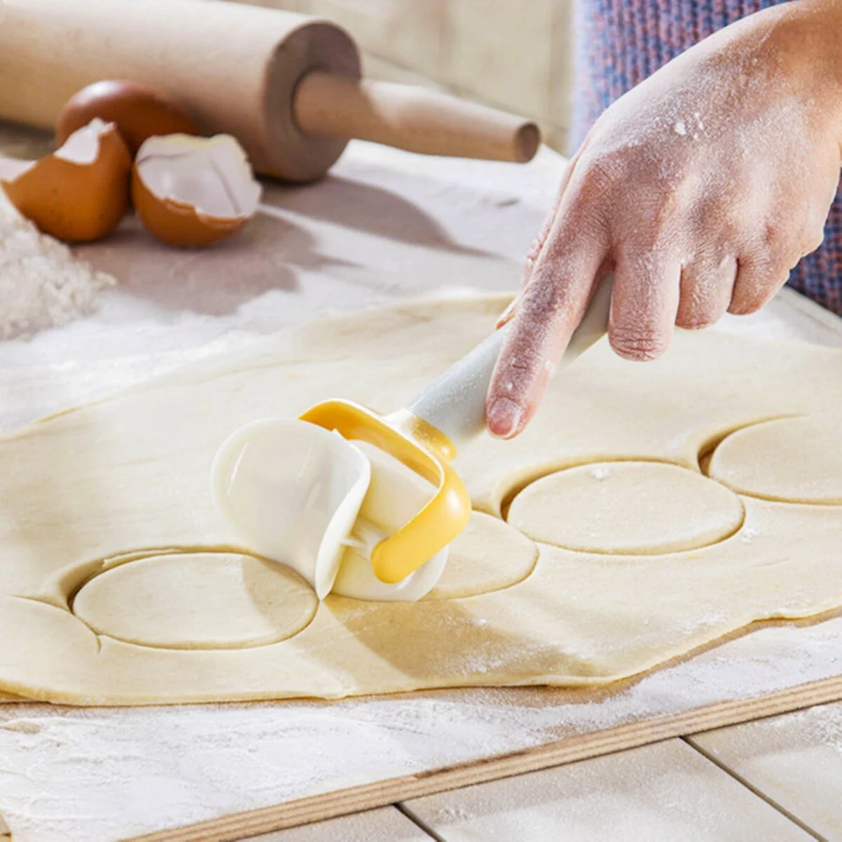 5E9B5EFF-FADE-E3EE-90D2-3FF8EC78E536