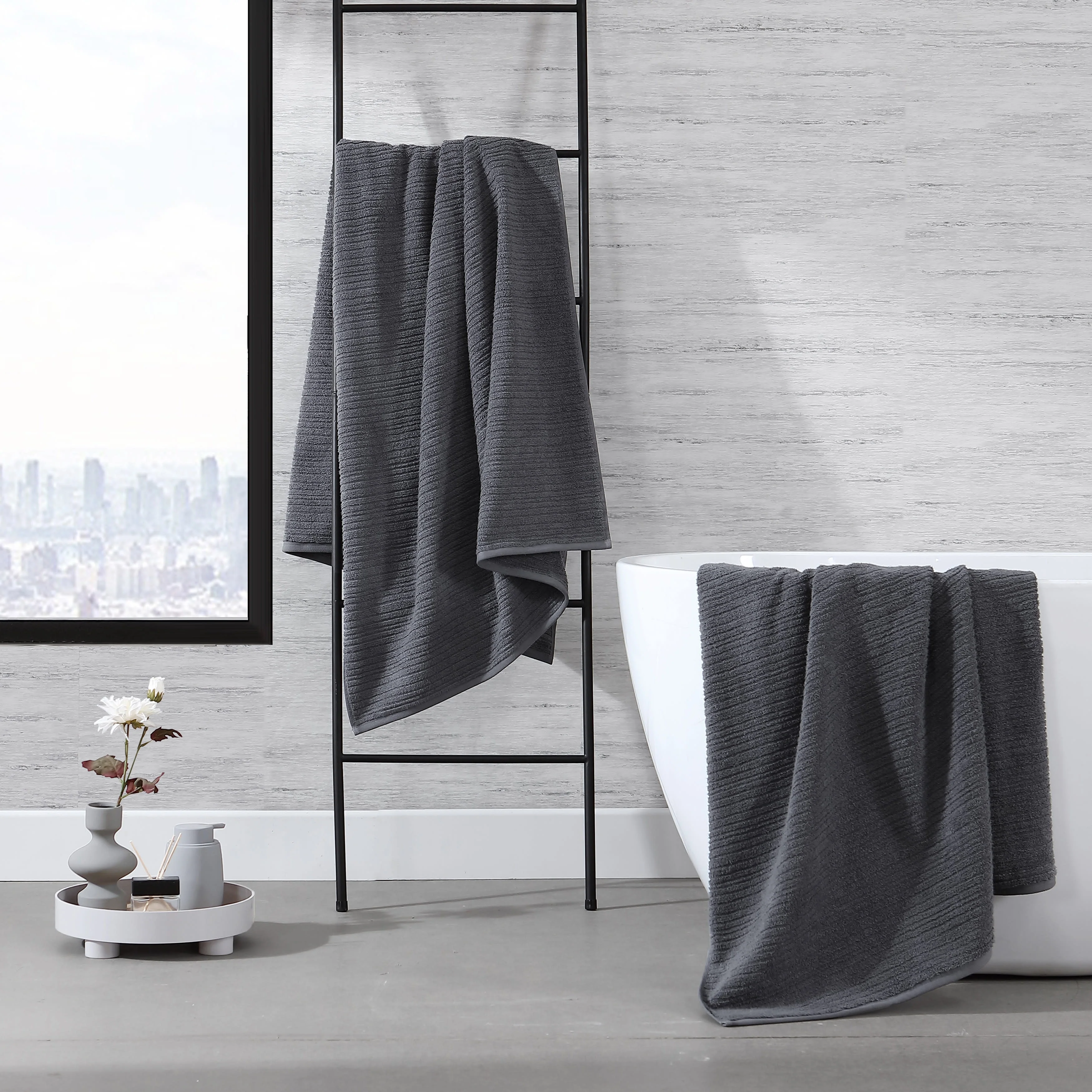 62300D7D-82FA-9001-C220-27C3D8F5F8A5