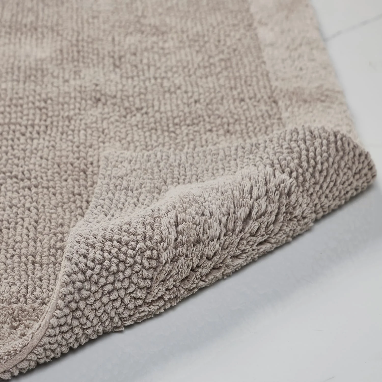 626FF7F4-9462-EAE5-0FEF-E3A02B3F18BD