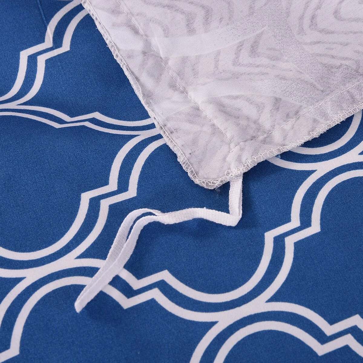 66B2FEE5-2CE3-ABBE-5B17-687367F9B839