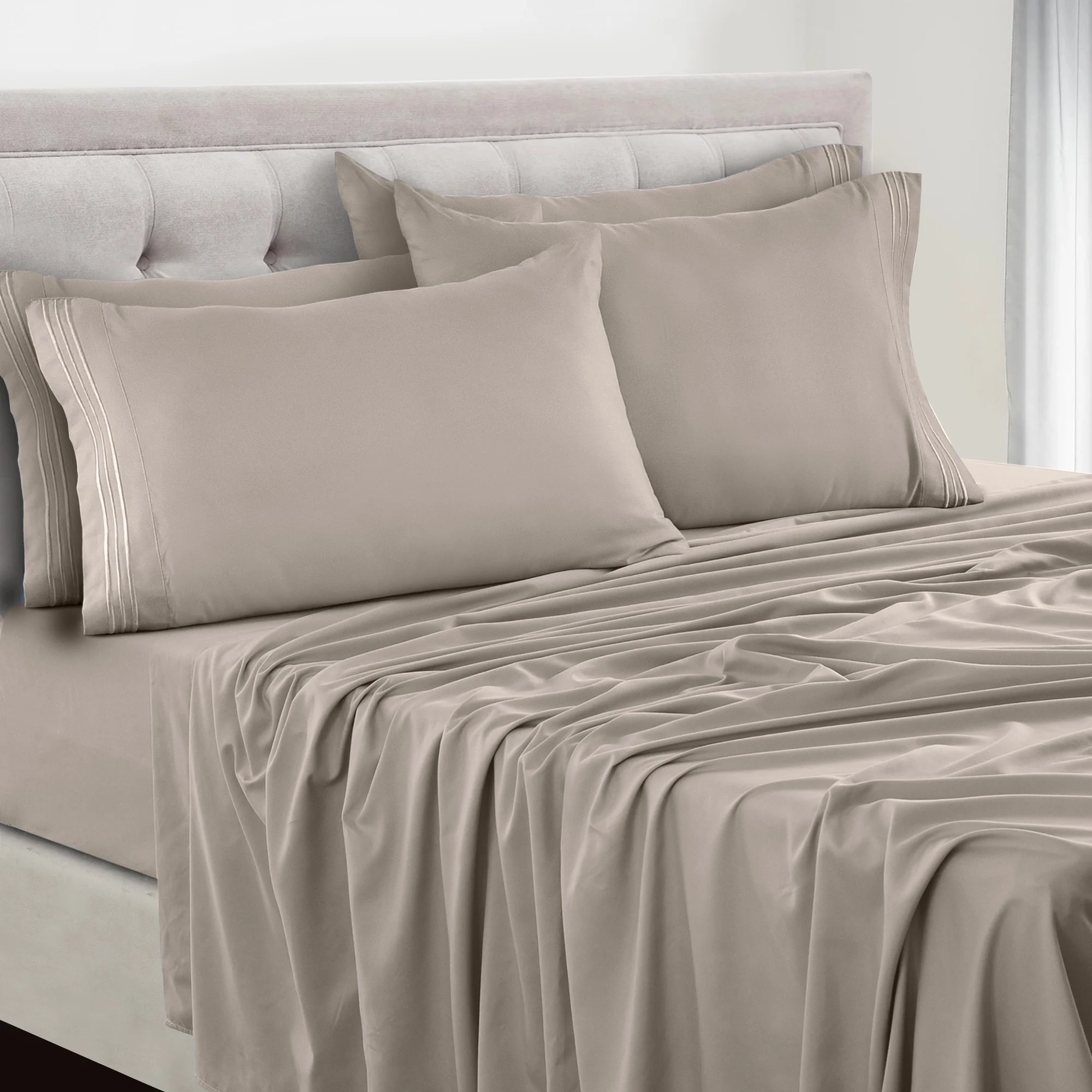 685D4412-C29D-3791-6B9E-64FB4BC30E8C