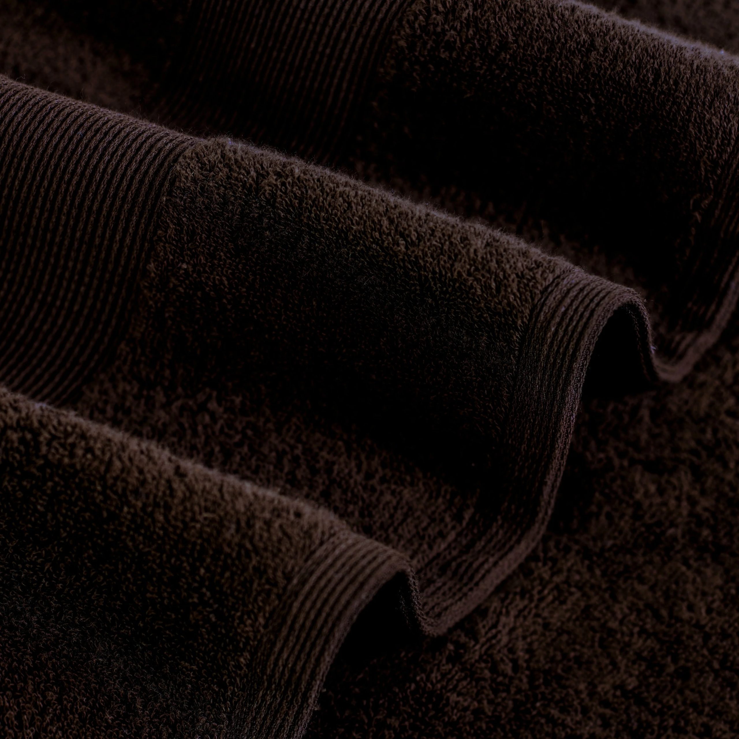 702D84C9-3AD4-2167-24B5-1534D7E24585