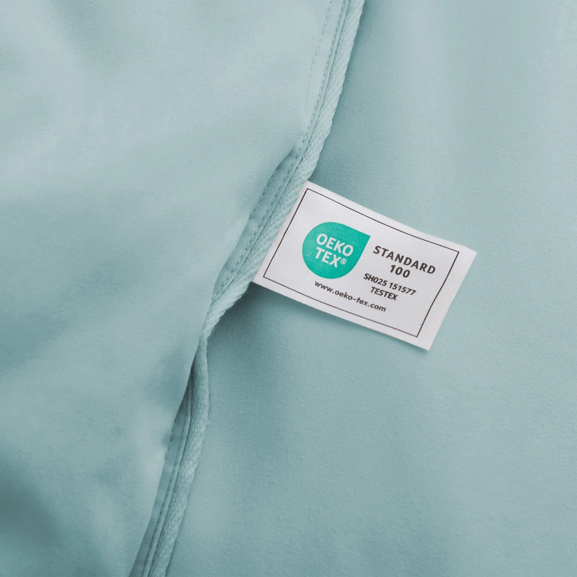 71699548-D9D7-17A6-2709-1F16D2C78374