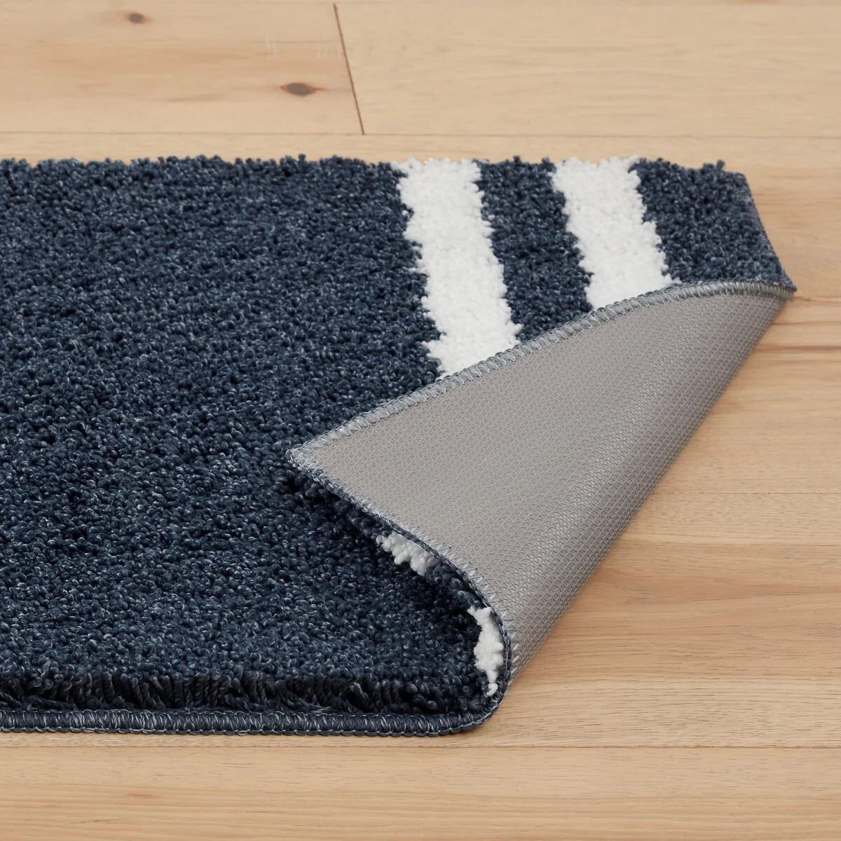 811F74DA-86FD-8983-59BA-DA8A706F6B63