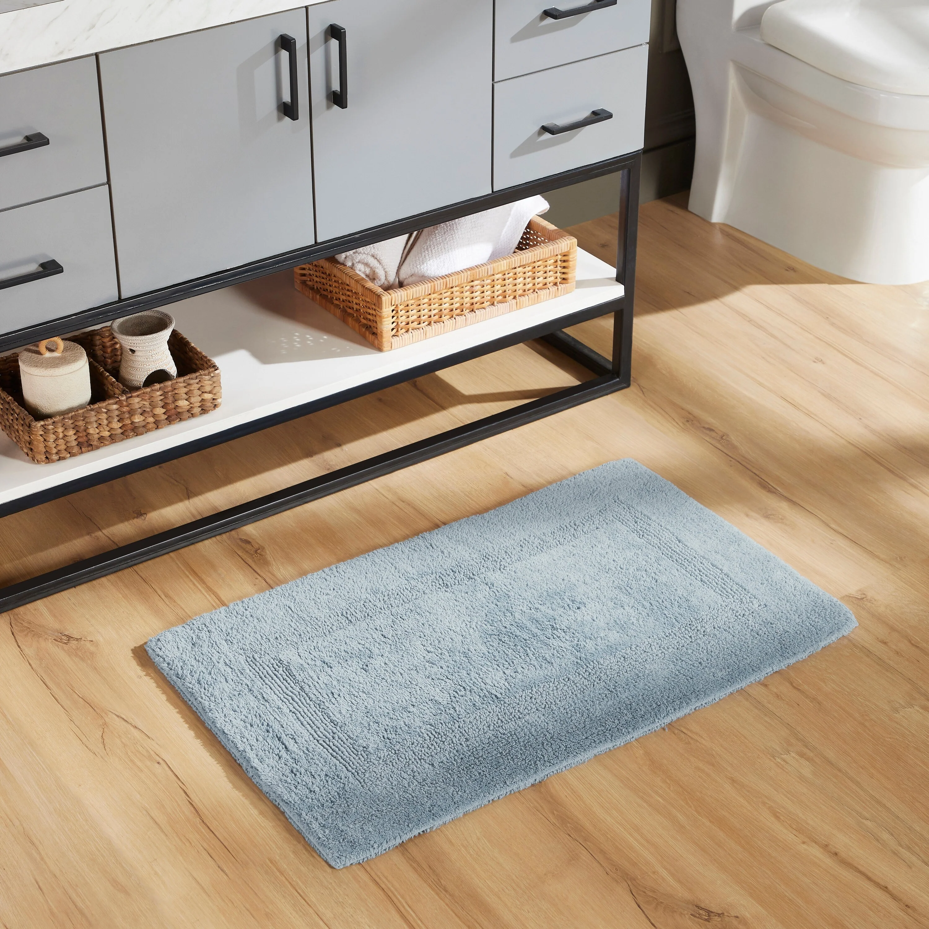 8463F418-2276-E19F-3550-7A331A263303