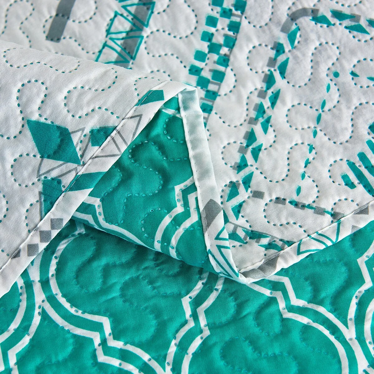 8B3F52AB-8AD6-F370-8A2A-BACBEE8F177A