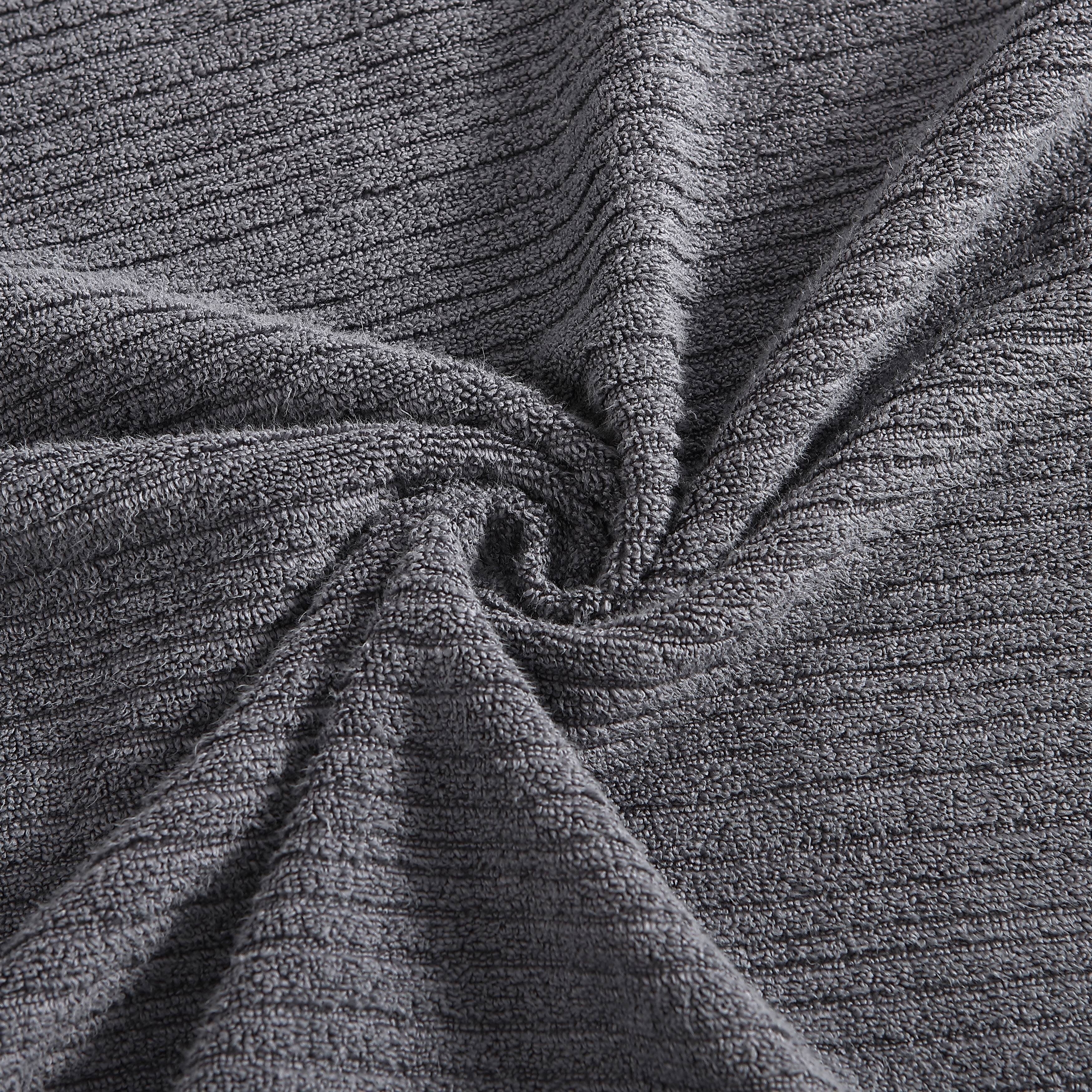 8DEC256D-7AF3-8A49-285B-03E9D2EE7B12