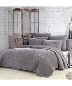 Estate Collection Joanna Velvet Quilt Set