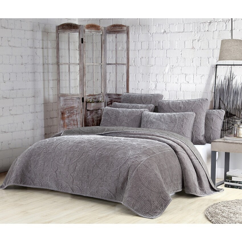 8DF320DB-A36E-3CB5-03B9-63254D811E2C