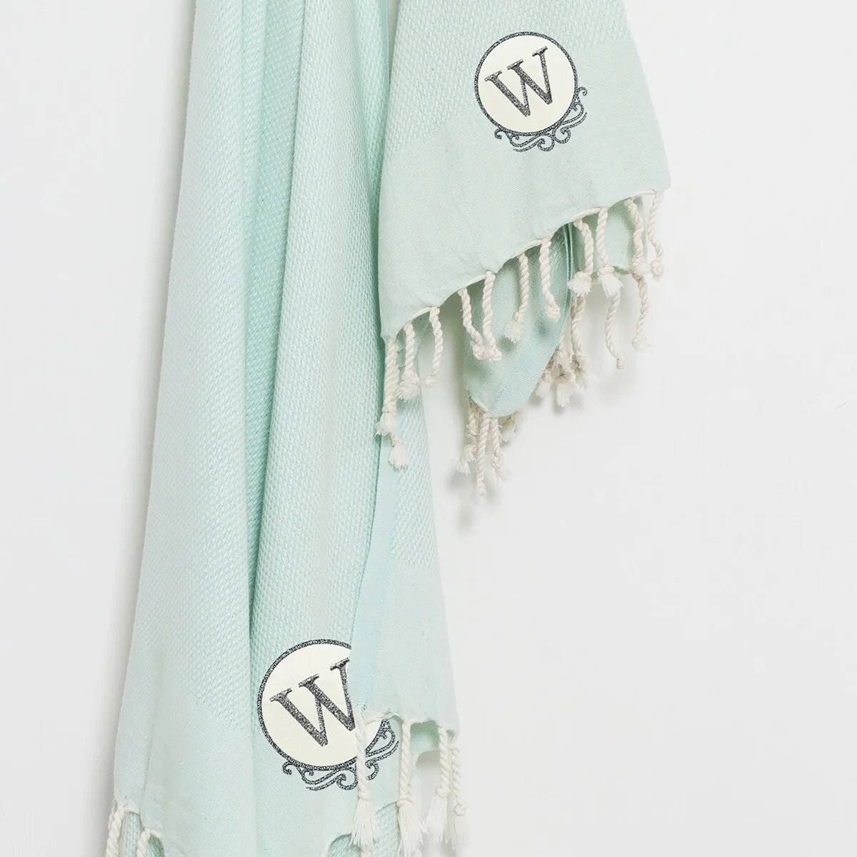 9340C2AA-AD18-6444-F6F6-28D8DDA0EC7C