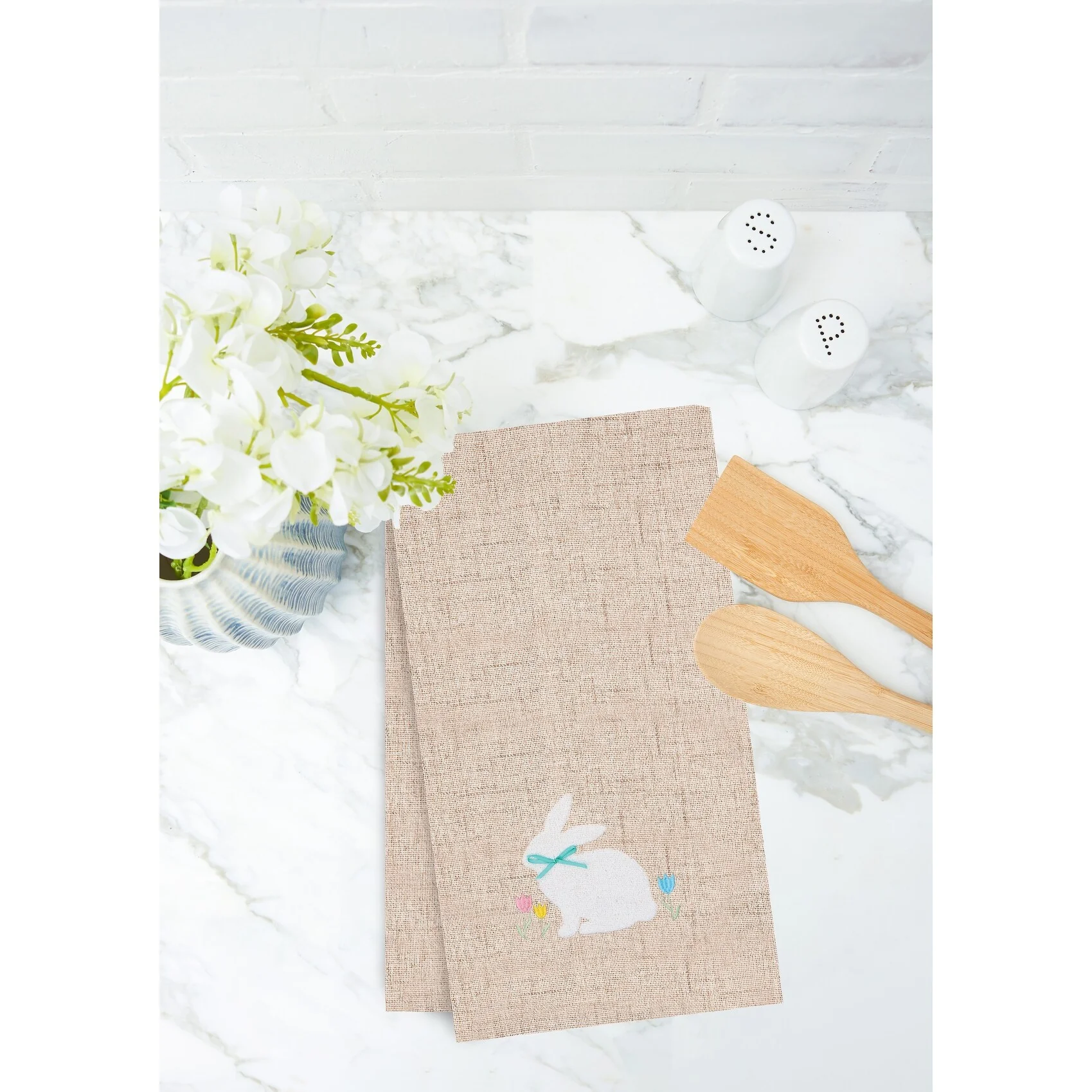 969BD663-5F99-FB55-69B6-3D33F43CE3C8