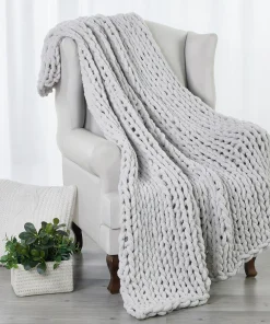Kathy Ireland Chunky Knit Chenille Throw