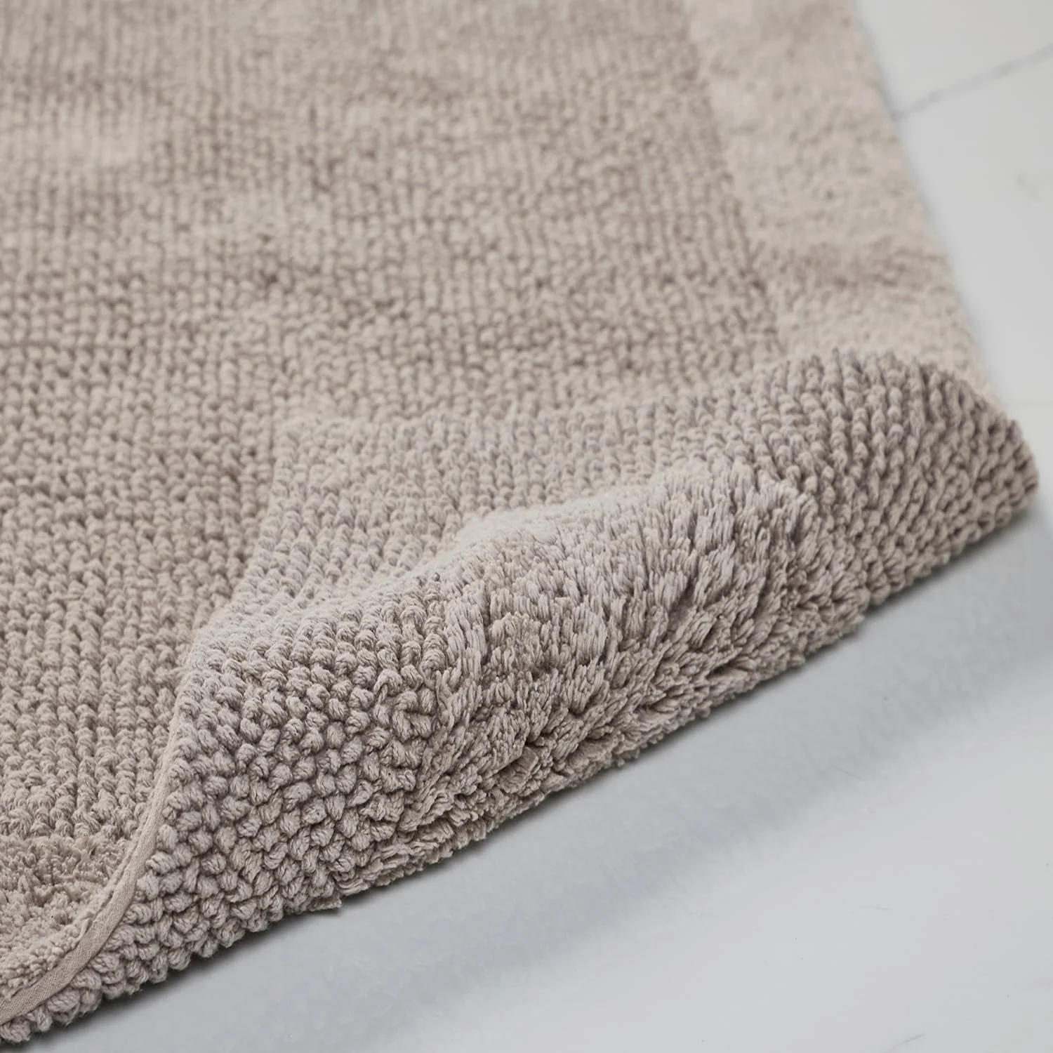 9F3C6C12-C110-872C-1725-A3FC89FC1DA8