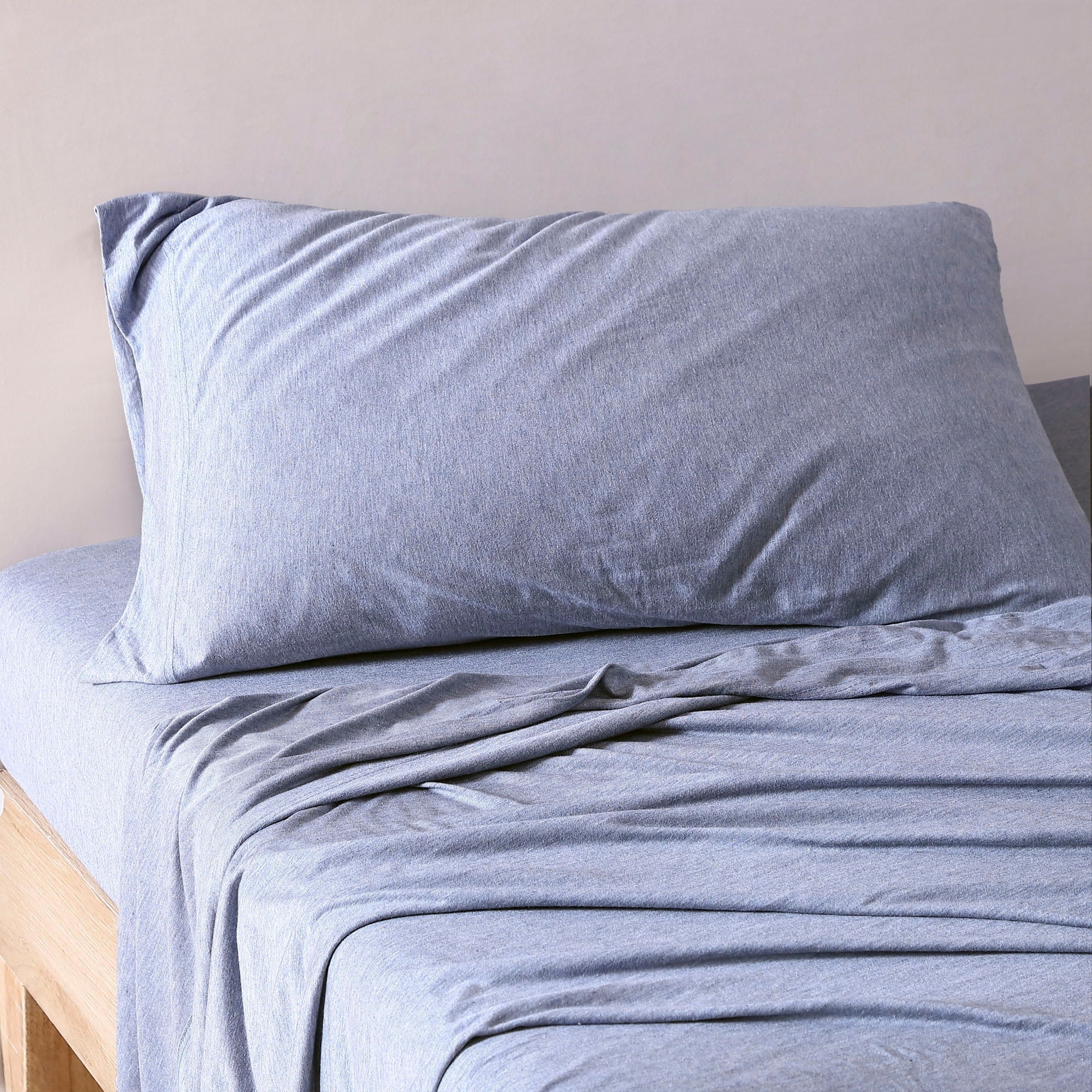 A369362D-B21E-E17D-C141-74C1CF431C4A