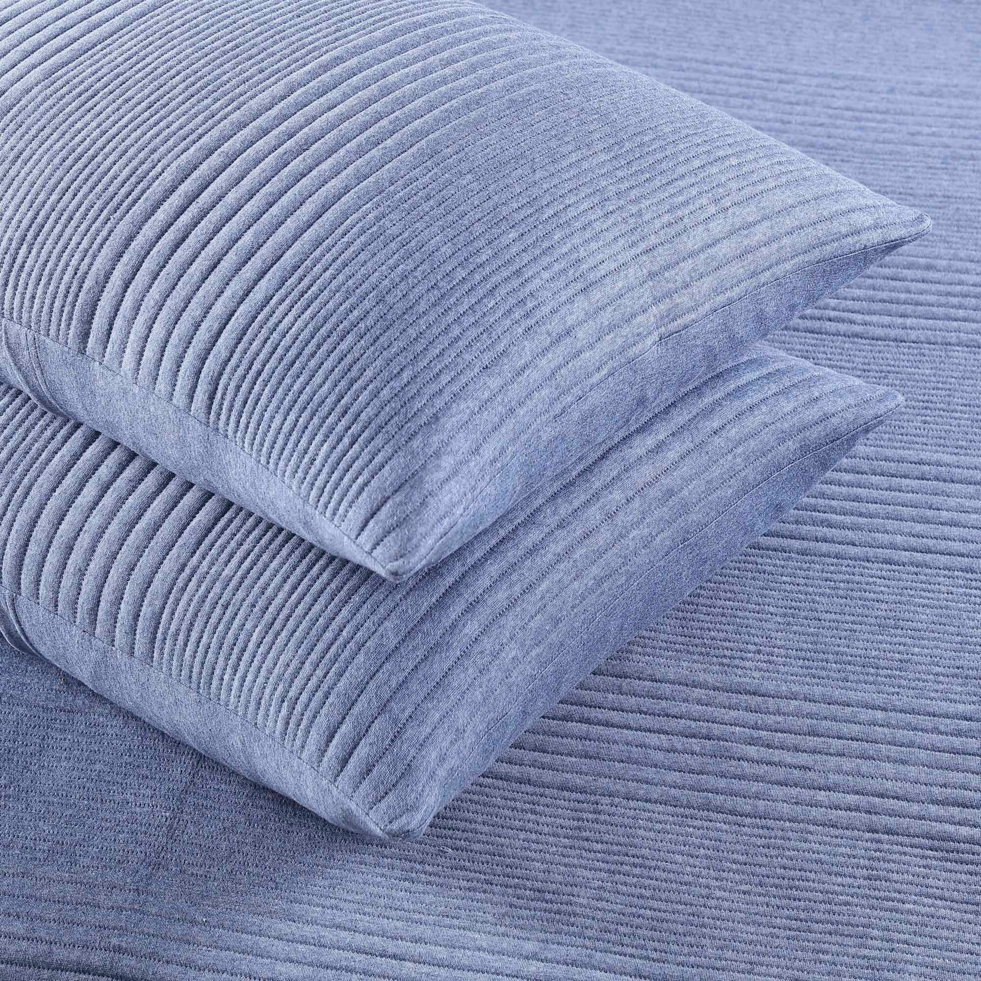 A6C0EFF5-70A9-184E-8E34-91893E897B54