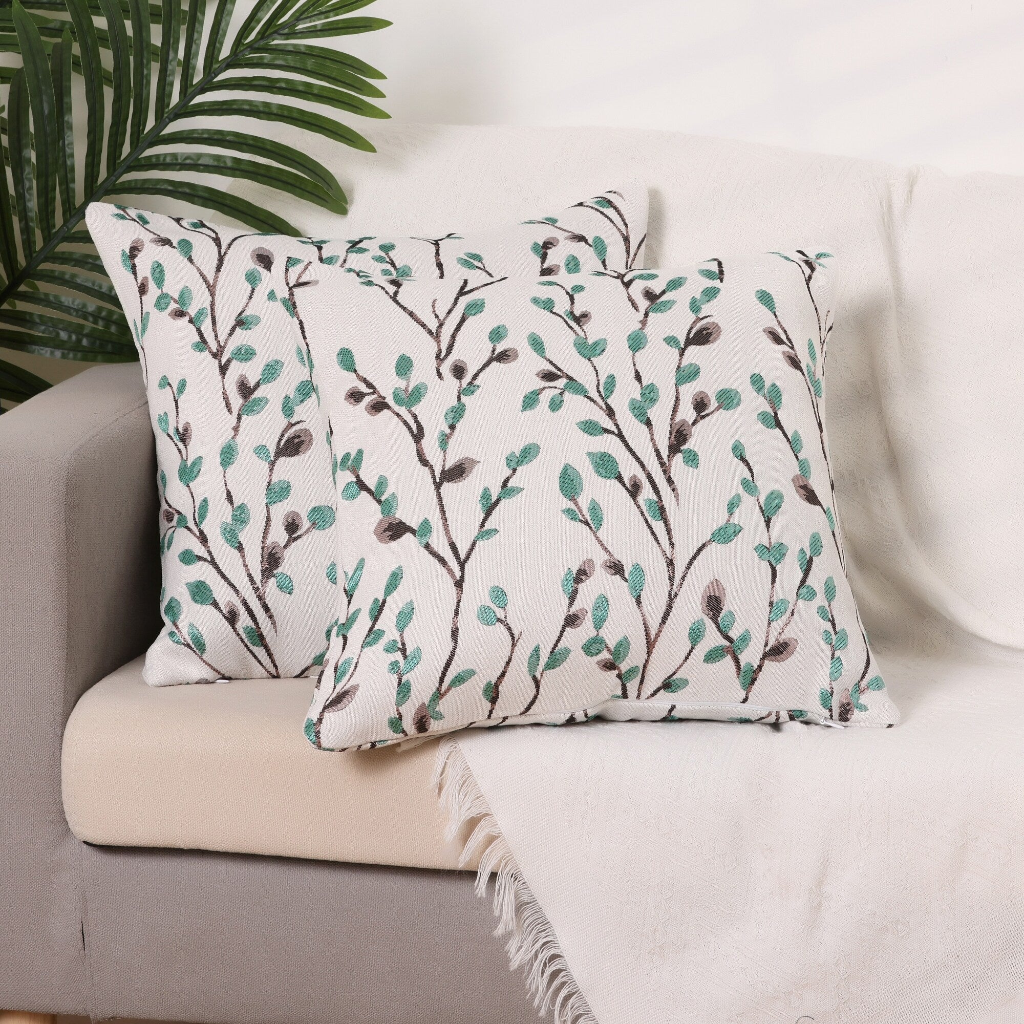 AA4E7334-3C0A-6B3C-8072-FF0A16FA3157