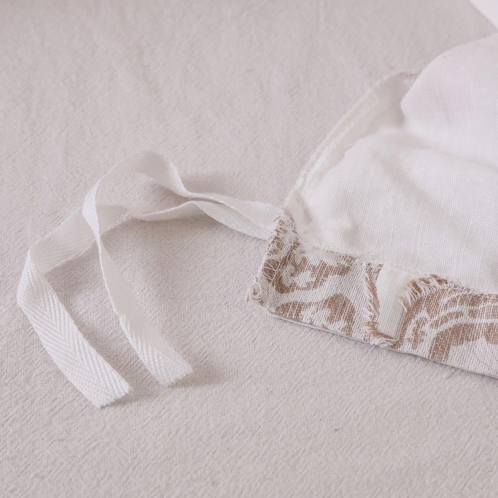 AC3993CE-DD0D-14E0-752F-900FF6BC2DEB