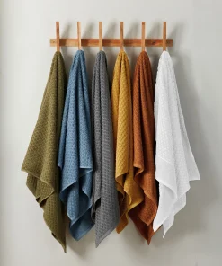 Linery & Co. Cotton Diamond Waffle Texture Bath Towels.